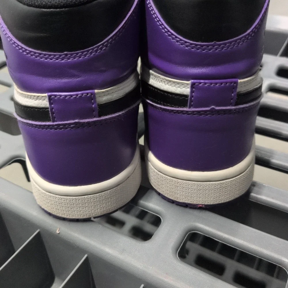 Nike Air Jordan 1 Retro High OG Court Purple 555088-501 Purple Black White